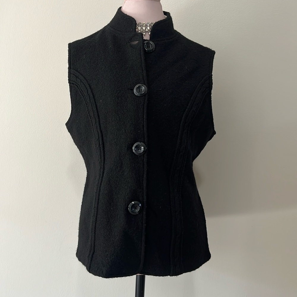 Carol Little vintage black sweater vest 100% wool and size large